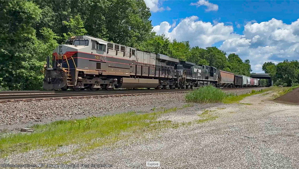 NS 8101 leads west.